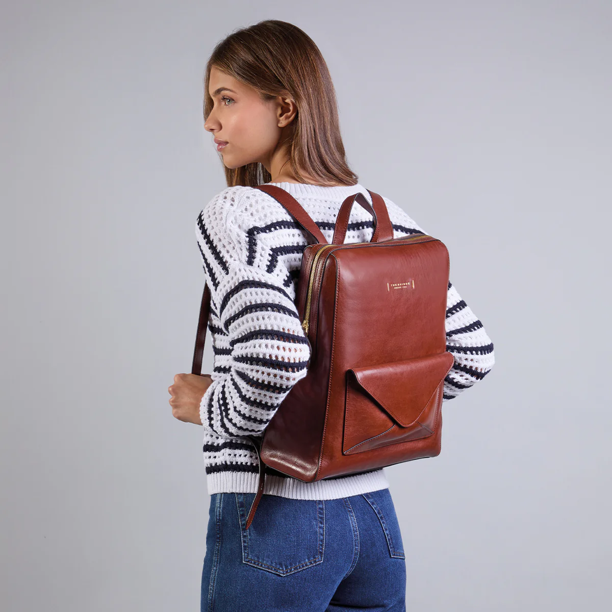 Women’s leather backpack with front pocket - Image 6