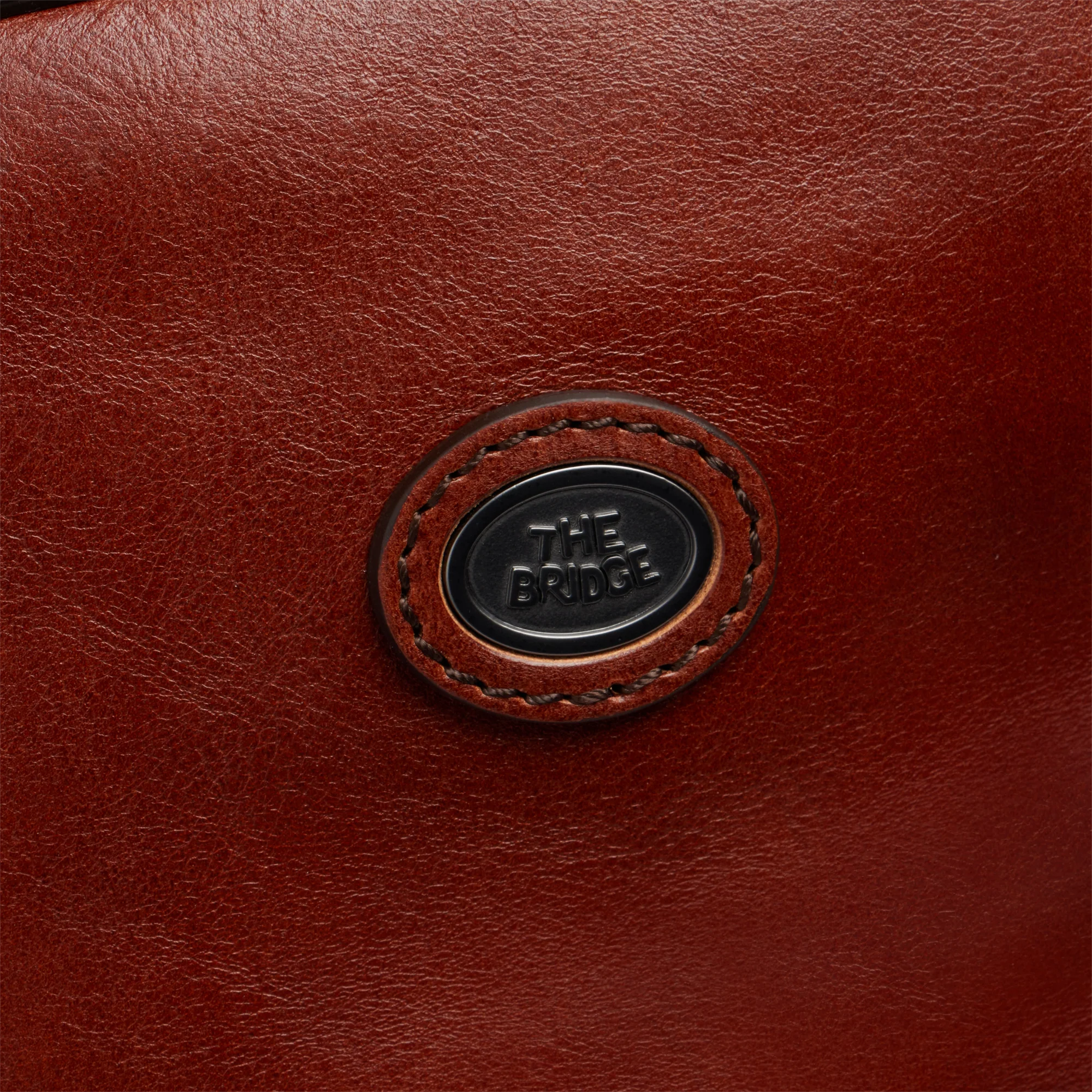 Men’s leather laptop backpack with one zip - Image 5