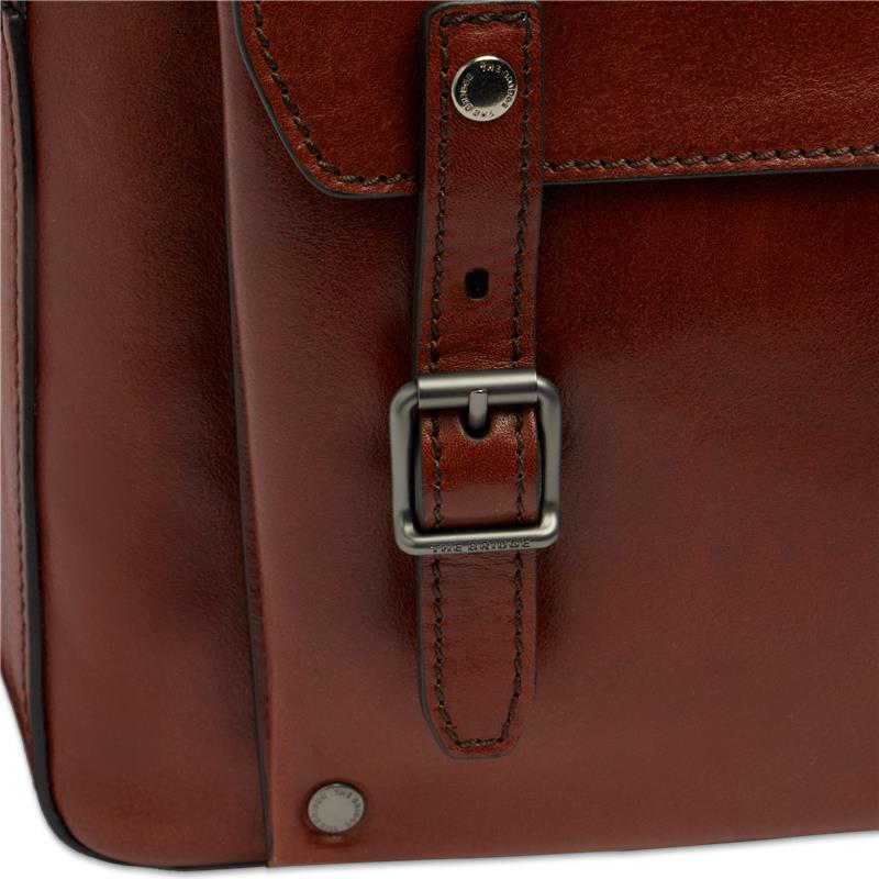 Men’s leather laptop backpack with one zip - Image 6