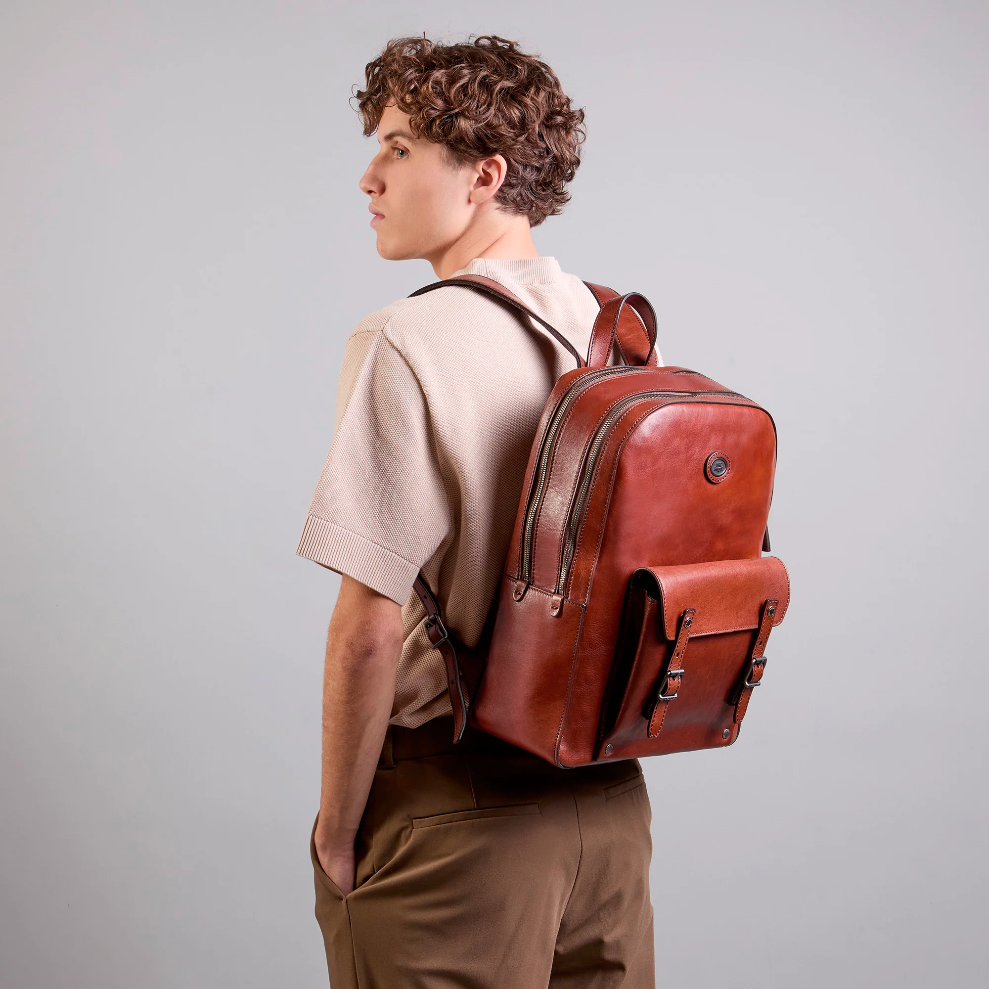 Men’s leather laptop backpack with two zips - Image 6