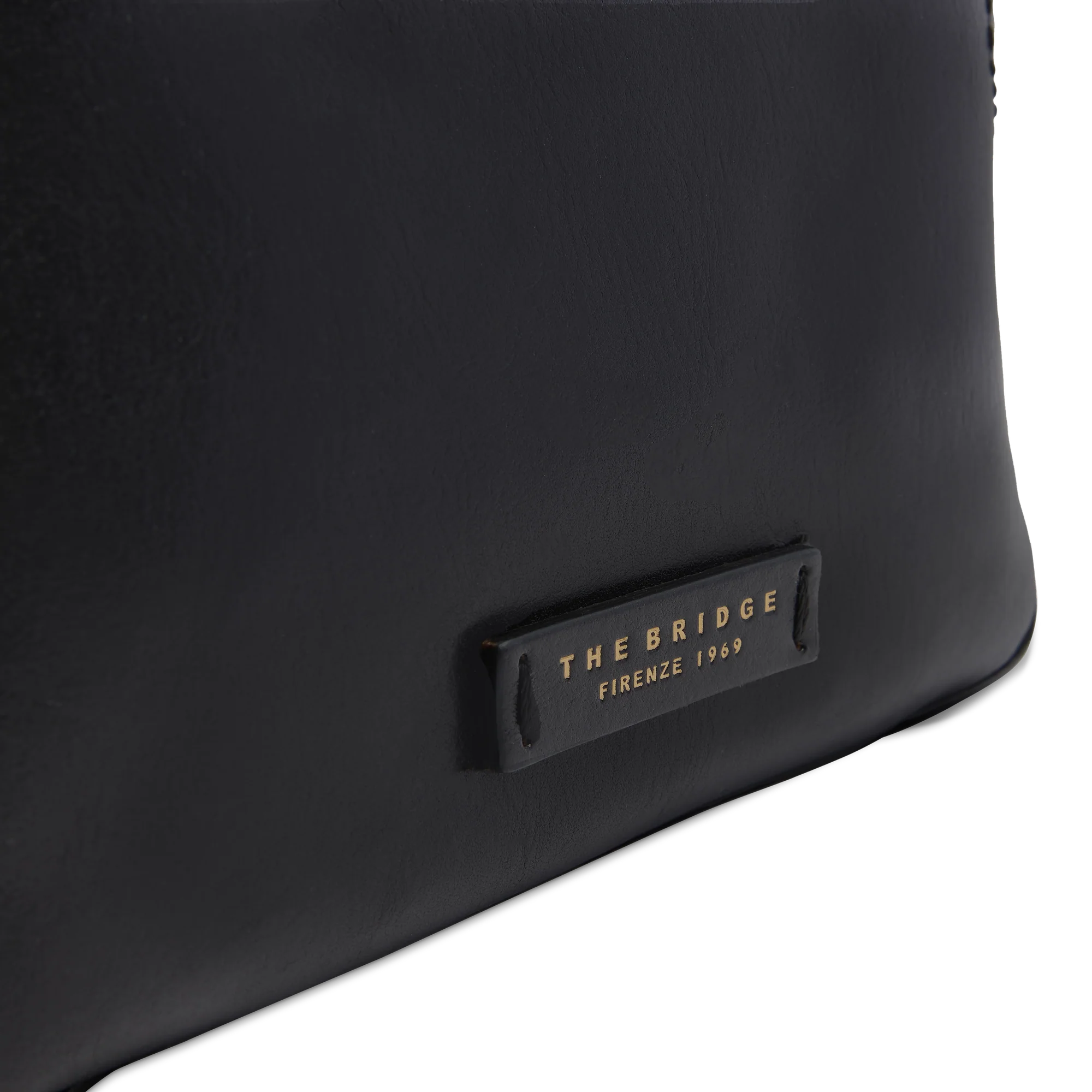 Leather crossbody bag with zip closure - Image 5