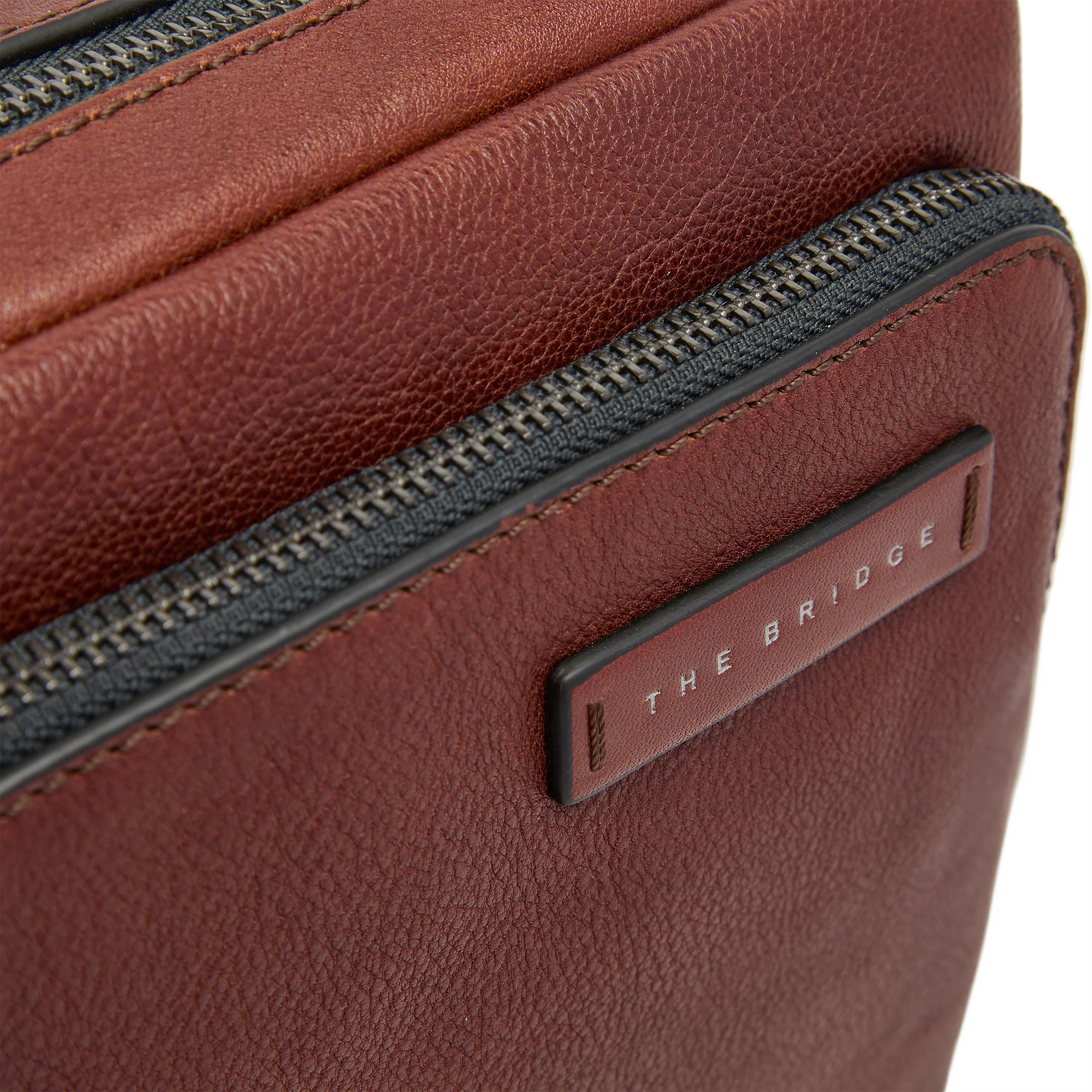Men’s leather crossbody bag - Image 5