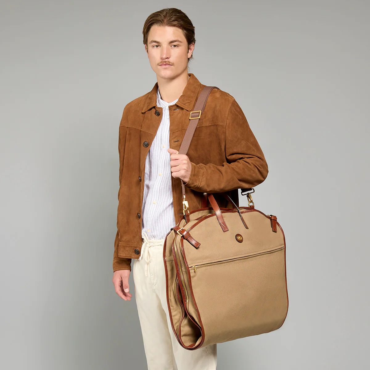 Leather and fabric garment bag - Image 6