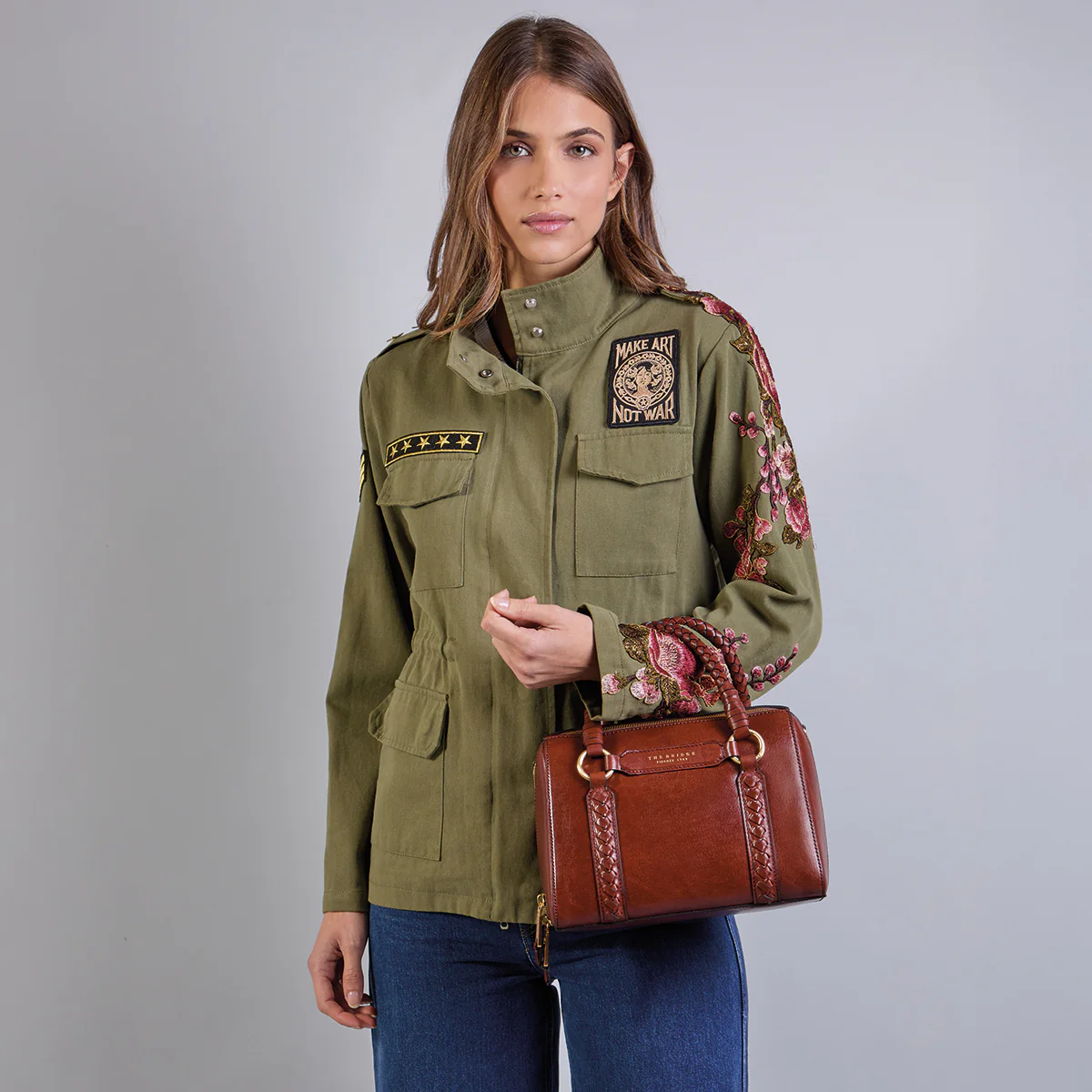 Leather handbag with removable shoulder strap - Image 7