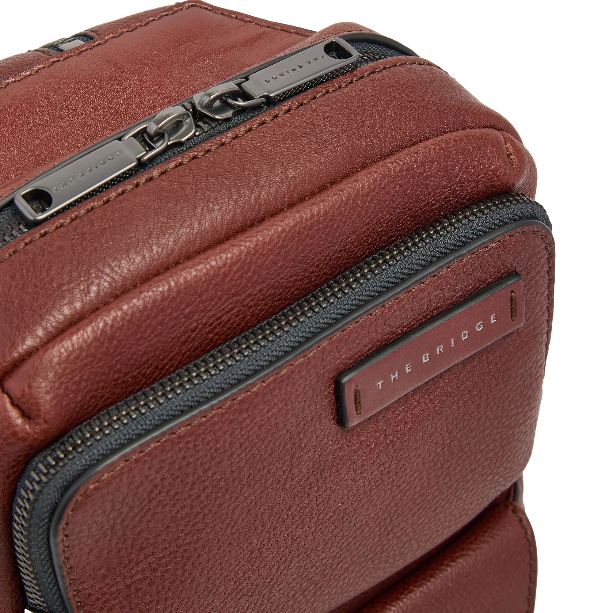 Men’s leather single-strap backpack - Image 6