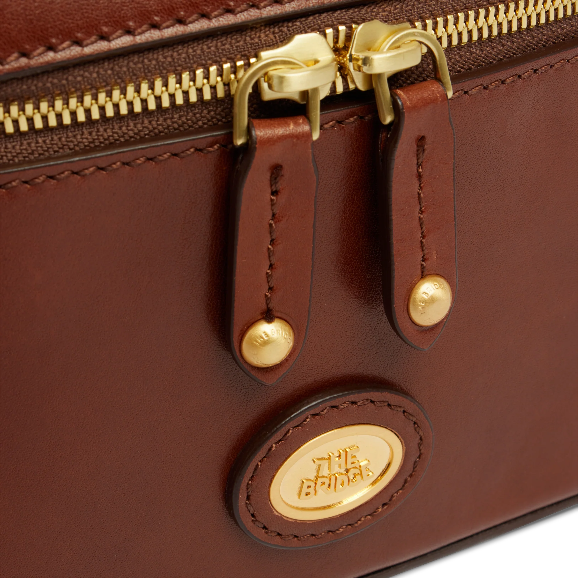 Leather bowling bag with removable shoulder strap - Image 5